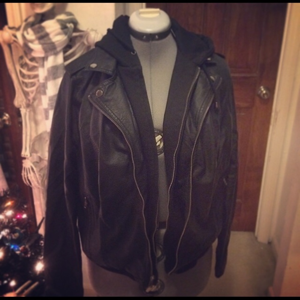 BRAND NEW Torrid Black Bomber Jacket Never Worn
